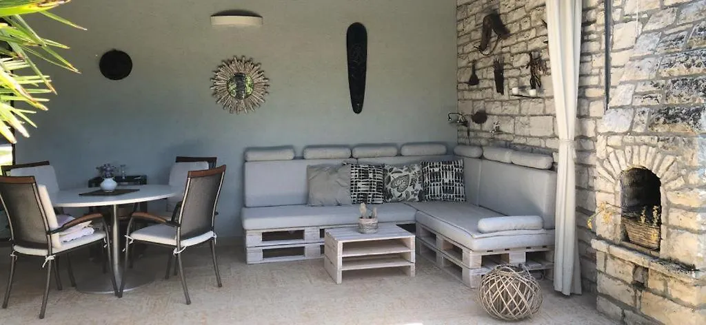 Holiday Home Santarel Lovrecica  Lovrecica (Istria)