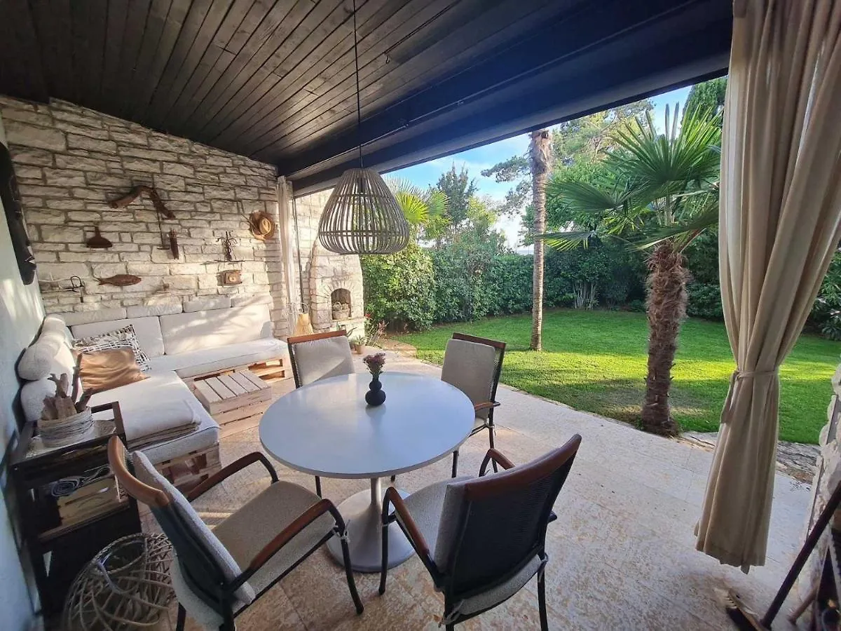 Holiday Home Santarel Lovrecica
